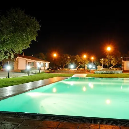 בית כפרי Monte Pirastru *